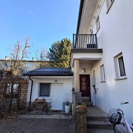 Quiet One-bedroom Near Center Free Parking Apartmán Lublaň