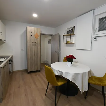 Apartmán Quiet One-bedroom Near Center Free Parking Lublaň