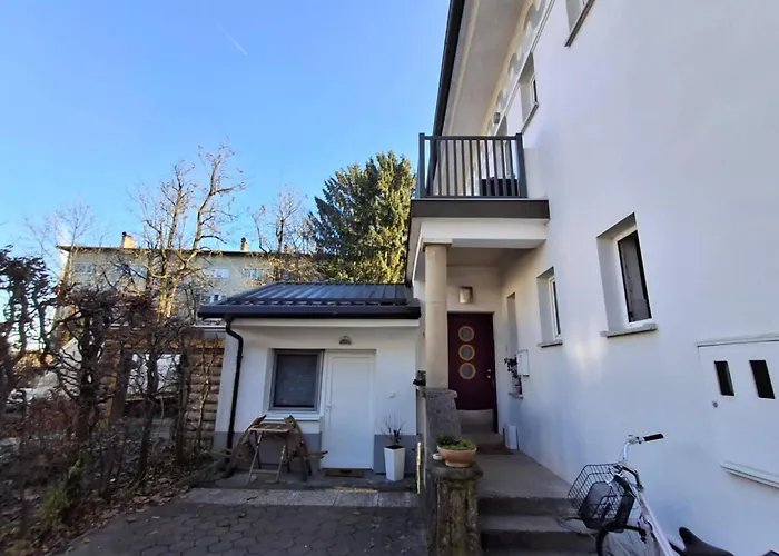 Quiet One-bedroom Near Center Free Parking Lublaň